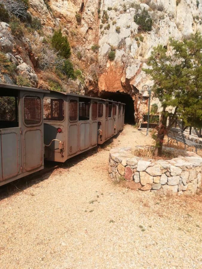 Al Mare, Al Sole, Si', Ma Nella Casa Del Minatore Buggerru Exteriér fotografie